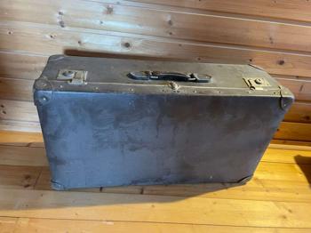 Zwei alte Reisekoffer