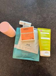 (reserviert) Kosmetikprodukte unbenutzt