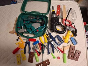 (reserviert) kinder werkzeug