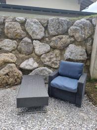 Gartensessel mit Tisch