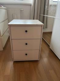 Kästchen mit Rollen