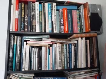 Hunderte Bücher gratis von einer Wohnungsauflösung