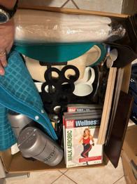 Deko, Hüte, DVDS, Trinkflaschen