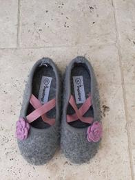 Süsse Hausschuhe in Gr. 25