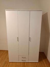 (reserviert) Kleiderschrank