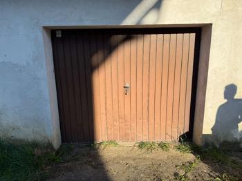 Garagentor ca. 2,4 x 2 m