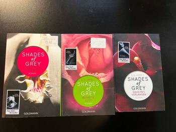 SHADES OF GREY BÜCHER - ALLES ZUSAMMEN 5€
