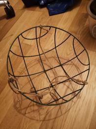 Obst oder Pflanzenkorb aus Metall