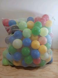 (reserviert) Bälle für Bällebad