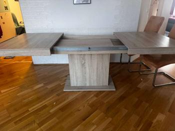 (reserviert) Tisch ( Ausziehbar)