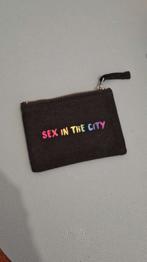 Kleines Täschchen mit Zip