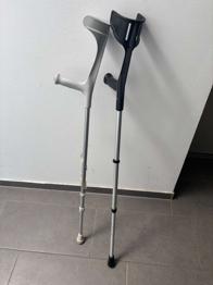 (reserviert) Krücken