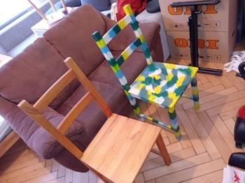 Stuhl: Abholung am Do, 19.3. ab 12 Uhr: First come first serve!