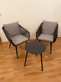 (reserviert) Balkonstühle und Tisch zu verschenken