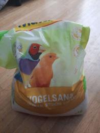 (reserviert) Verschenke MultiFit Vogelsand für verschiedene Vögel