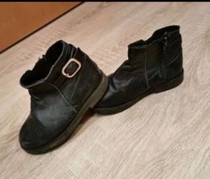 Zara Leder Stiefeletten einfach