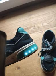blinkende Sneaker Gr. 33