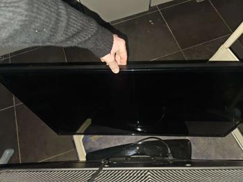 Silva Schneider Fernseher 40 Zoll defekt