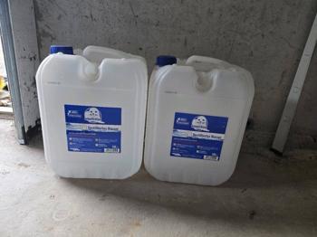 10 Liter Kanister zu verschenken