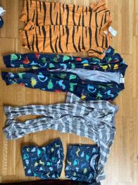 Strampler und Pyjama in 86