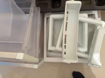 Einzelteile vom Siemens Kühlschrank