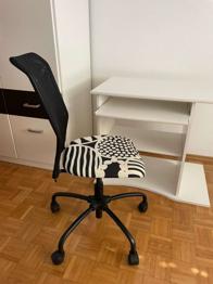 PC Tisch + Ikea Stuhl