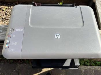 HP Deskjet 1050
