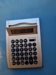 Rex Dual Power Rechner Tischrechner Solarzelle und Batterie