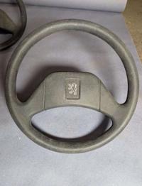 Peugeot Lenkrad zu verschenken