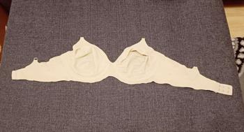 Trägerloser hautfarbiger Reifen BH 75 C