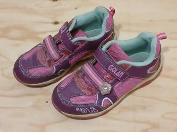 (reserviert) Sneakers, Gr. 32