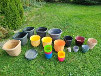 Div Blumentöpfe/ Untersetzer