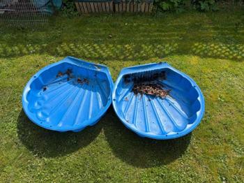 2 Stück Plastikwannen im Muscheldesign, zb als Blumenkiste verwendbar