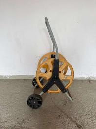 Gartenschlauch-Wagen