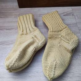 Handgestrickte Socken