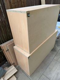 Hängeschränke mit Türen