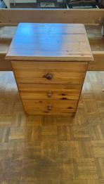 2 Nachtkasterl und Bettkasten 90x200