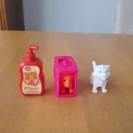 Spielfiguren Katze, Hund mit Transportbox