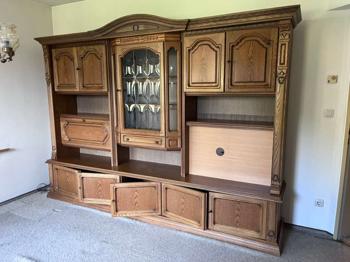 Wohnzimmerschrank