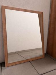 Spiegel + Hängeschrank