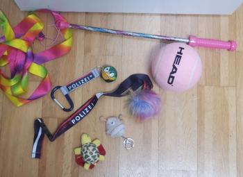 Tanzband/ Stab, großer Tennisball, Anhänger