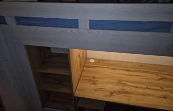 Kinderhochbett mit Schreibtisch