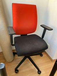 Kostenloser Schreibtischstuhl - guter Zustand