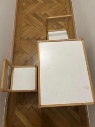 (reserviert) IKEA Kinder Tisch mit 2 Stühlen
