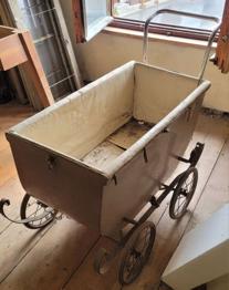 Vintage-Kinderwagen an Liebhaber/ Bastler zu verschenken