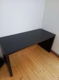 Ikea Schreibtisch Malm in Schwarz