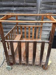 Sandkasten zum Auf- und Zumachen, inkl. Sitzbank