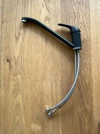 Küchenarmatur anthrazit undicht