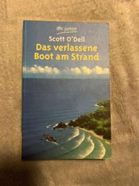Das verlassene Boot am Strand -Scott O´Dell
