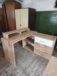 Variabler Eckschreibtisch